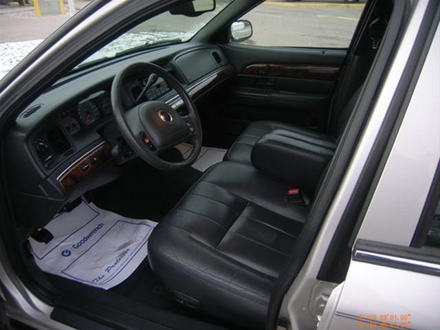 Mercury Grand Marquis 2004 photo 4