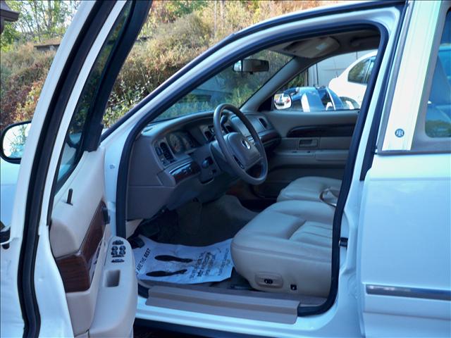 Mercury Grand Marquis 2004 photo 4