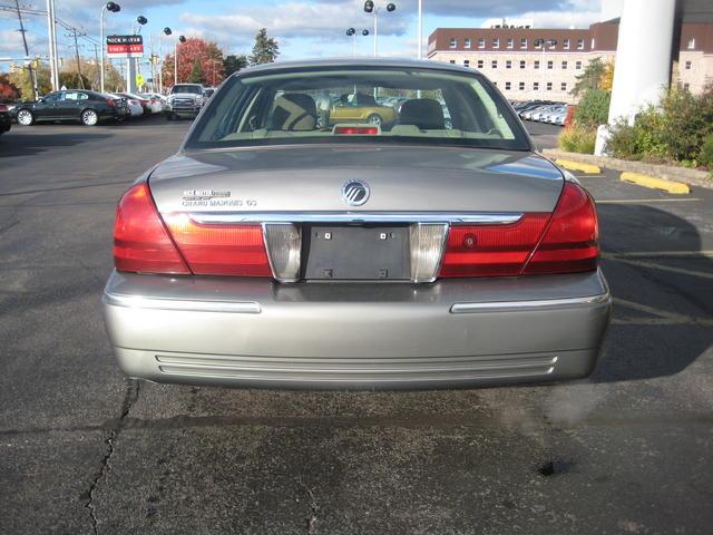 Mercury Grand Marquis 2004 photo 4