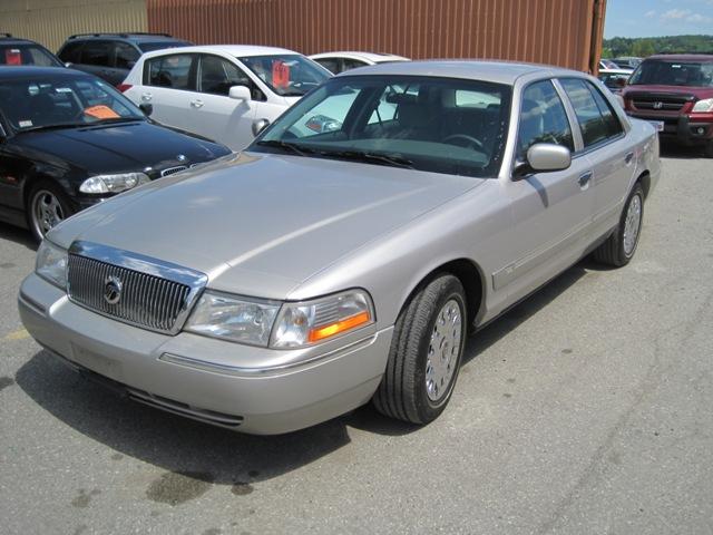 Mercury Grand Marquis Crew Cab 167 WB 4WD DRW Sedan