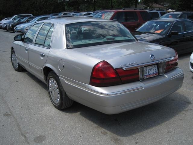 Mercury Grand Marquis 2004 photo 2