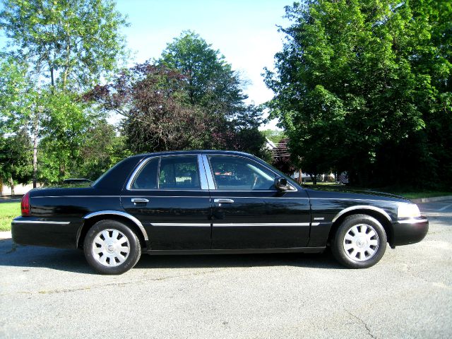 Mercury Grand Marquis 2004 photo 22