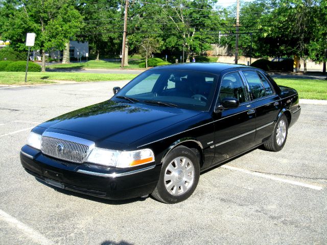 Mercury Grand Marquis 2004 photo 24