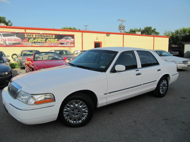 Mercury Grand Marquis 2004 photo 4