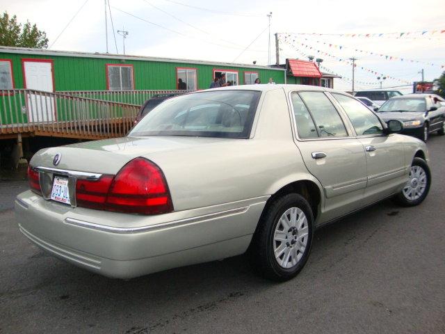 Mercury Grand Marquis 2004 photo 1