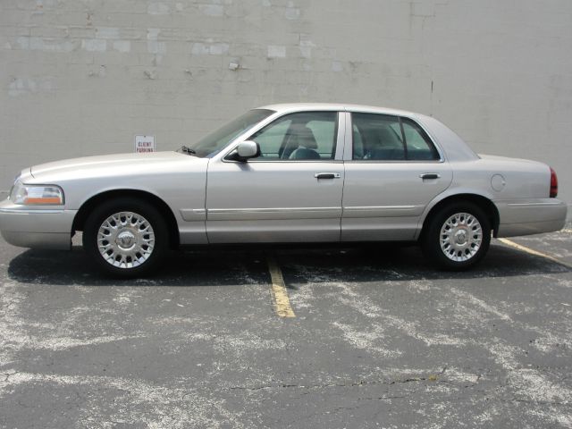 Mercury Grand Marquis 2004 photo 1