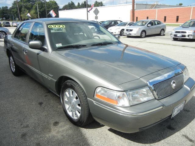 Mercury Grand Marquis 2004 photo 3