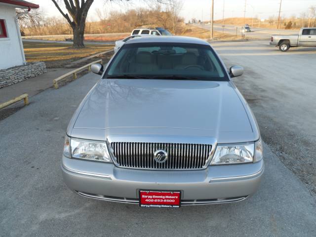 Mercury Grand Marquis 2004 photo 2