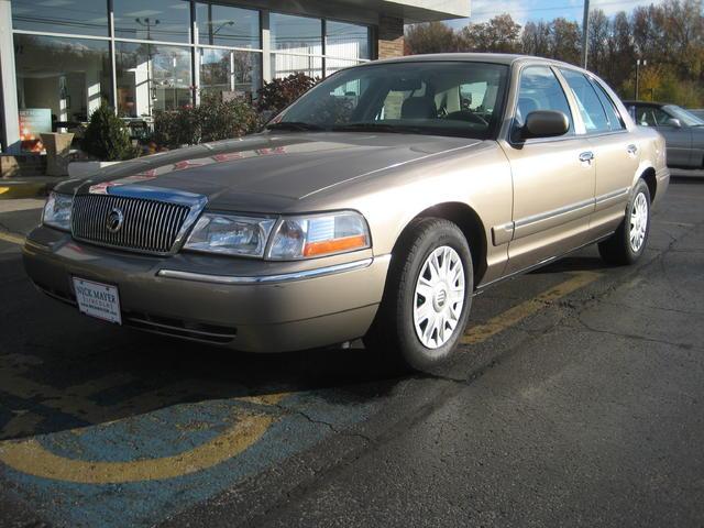 Mercury Grand Marquis 2004 photo 1