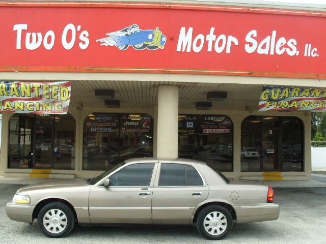 Mercury Grand Marquis 2004 photo 2