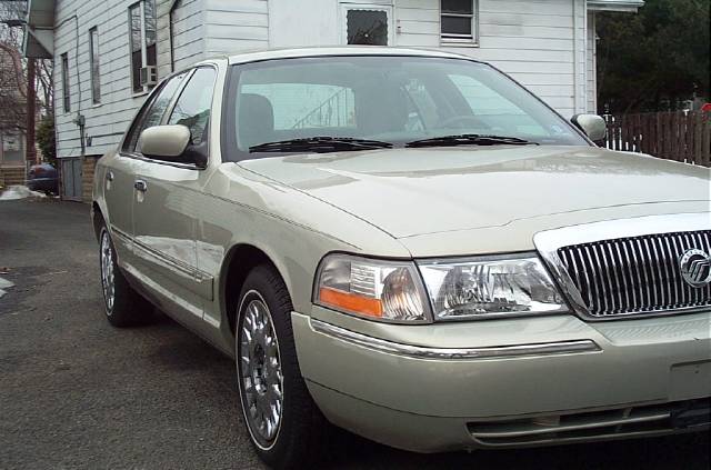 Mercury Grand Marquis 2004 photo 1