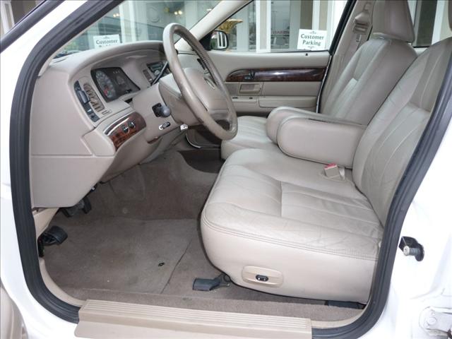 Mercury Grand Marquis 2004 photo 4