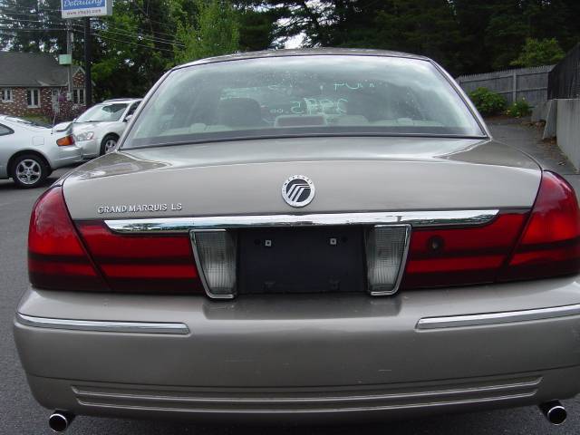 Mercury Grand Marquis 2004 photo 1