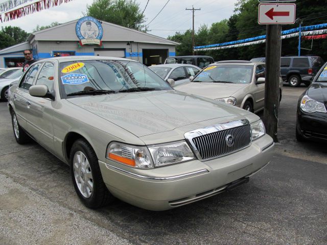 Mercury Grand Marquis 2004 photo 2