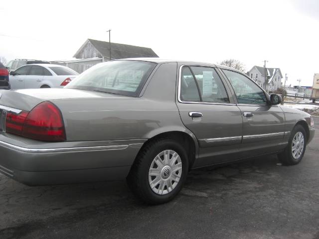 Mercury Grand Marquis 2004 photo 3