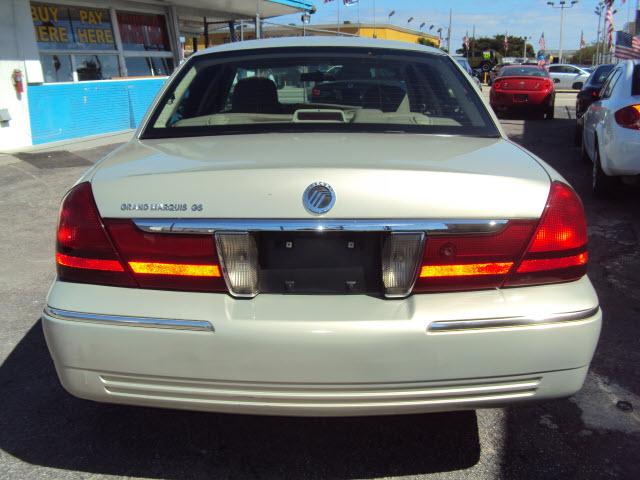 Mercury Grand Marquis 2004 photo 1