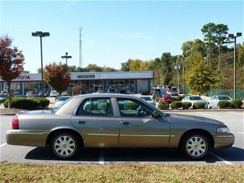 Mercury Grand Marquis 2004 photo 2