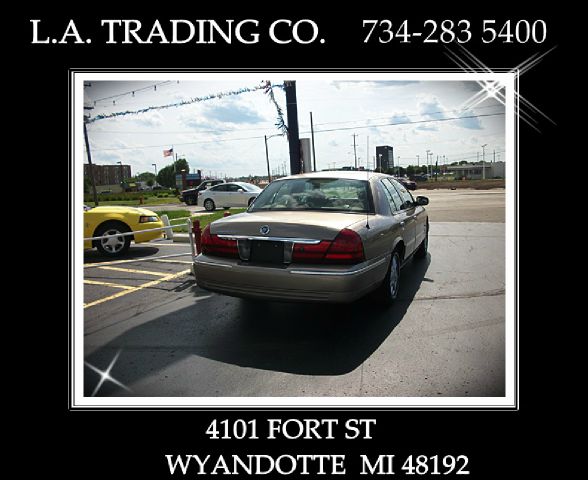 Mercury Grand Marquis 2005 photo 2