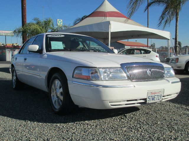 Mercury Grand Marquis 2005 photo 3