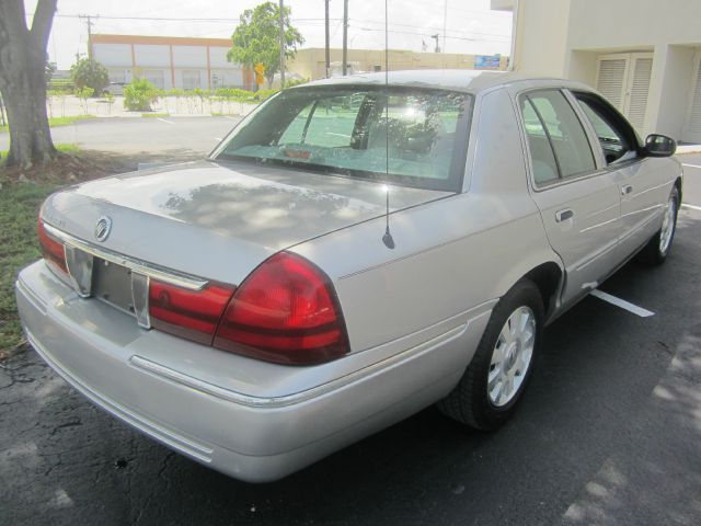 Mercury Grand Marquis 2005 photo 1