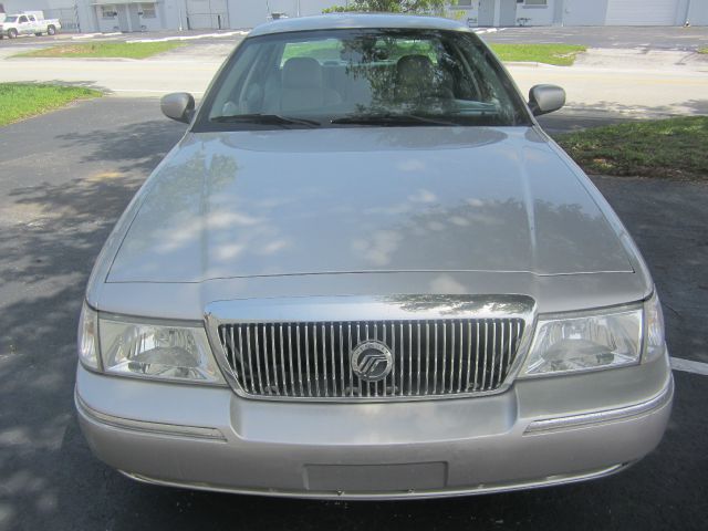 Mercury Grand Marquis 2005 photo 11