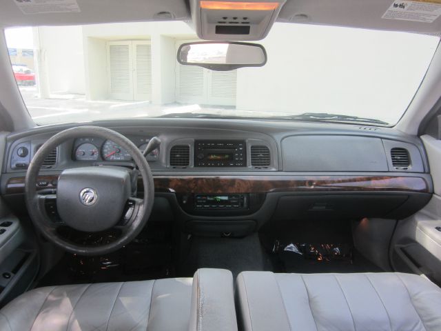 Mercury Grand Marquis 2005 photo 3