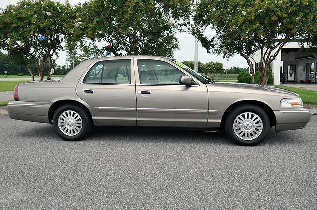 Mercury Grand Marquis 2006 photo 4