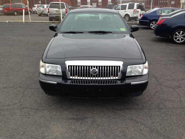 Mercury Grand Marquis XLS Sedan