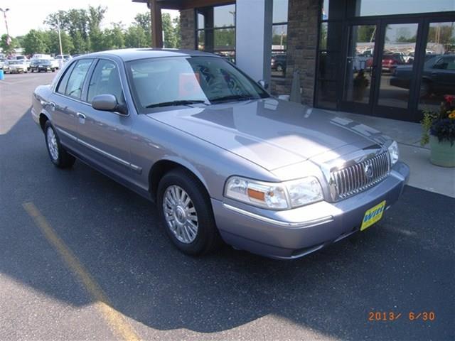 Mercury Grand Marquis 2006 photo 3