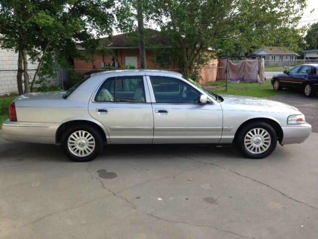 Mercury Grand Marquis 2006 photo 3