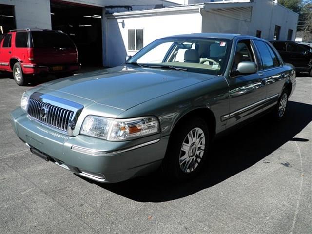 Mercury Grand Marquis 2006 photo 3