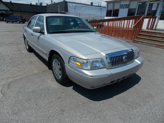 Mercury Grand Marquis 2006 photo 2