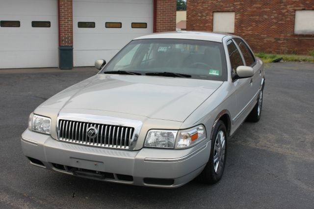 Mercury Grand Marquis 2006 photo 3