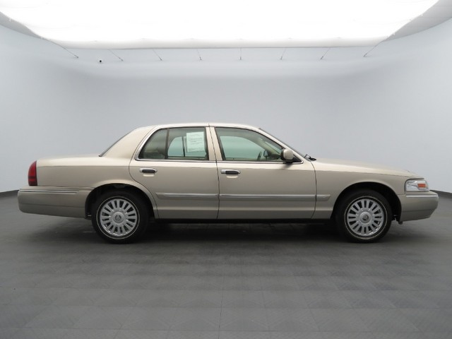 Mercury Grand Marquis 2007 photo 3