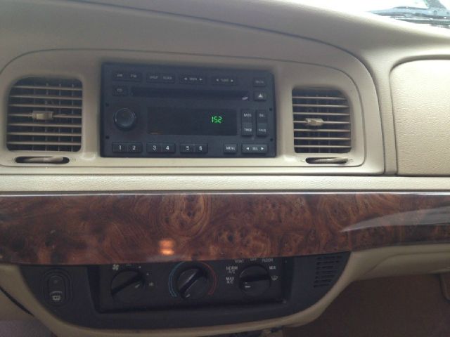 Mercury Grand Marquis 2007 photo 2