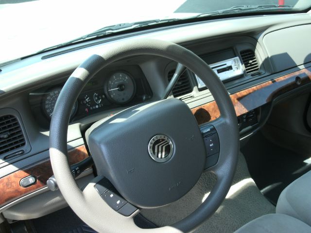 Mercury Grand Marquis XLS Sedan