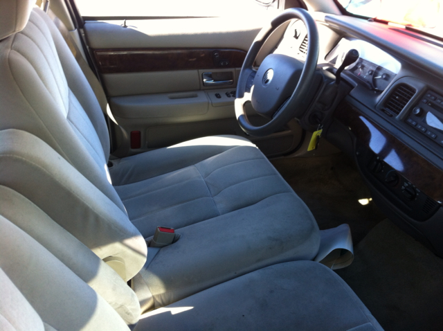 Mercury Grand Marquis 2008 photo 2