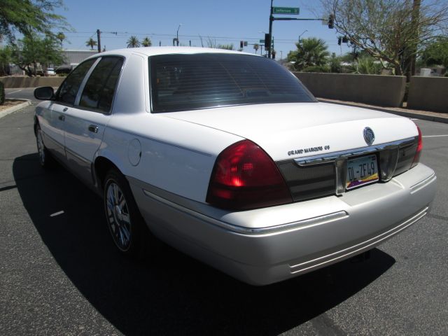 Mercury Grand Marquis 2008 photo 2