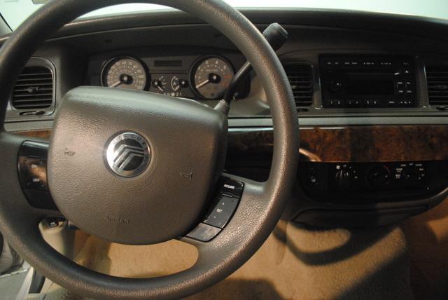 Mercury Grand Marquis 2008 photo 12