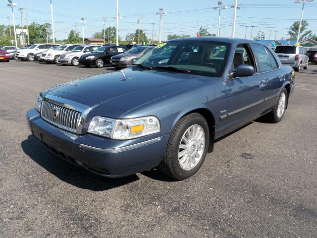 Mercury Grand Marquis Touring W/nav.sys Sedan