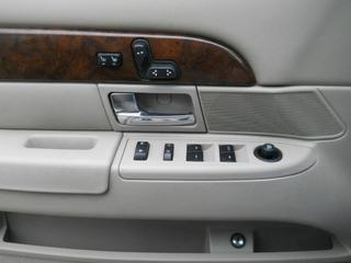 Mercury Grand Marquis 2009 photo 2