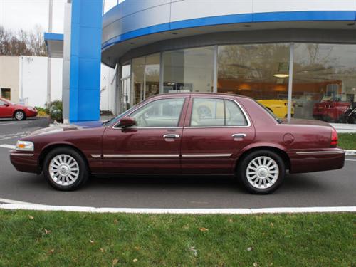 Mercury Grand Marquis 2009 photo 2