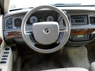 Mercury Grand Marquis 2009 photo 2