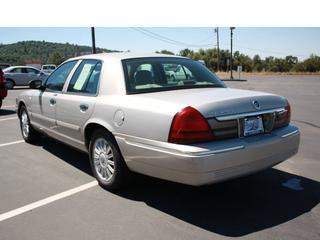 Mercury Grand Marquis 2009 photo 2