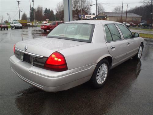 Mercury Grand Marquis 2009 photo 2