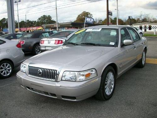 Mercury Grand Marquis 2009 photo 2