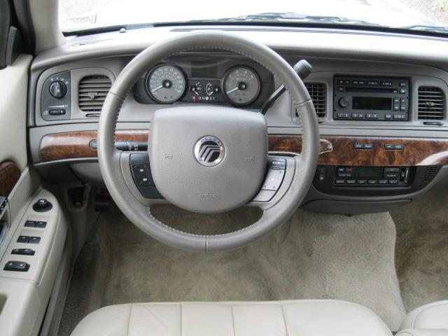 Mercury Grand Marquis 2009 photo 4