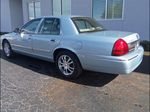 Mercury Grand Marquis 2009 photo 4