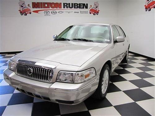 Mercury Grand Marquis 2009 photo 2