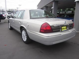 Mercury Grand Marquis 2009 photo 2